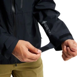Burton [ak] Gore-Tex 2L Surgence Shelljacke True Black Herren -Skiausrüstungs Geschäft burton ak gore surgence 2l jacket 21606104001 05 gross