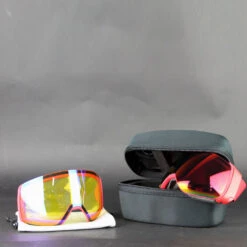 Smith 4D MAG Brille Mit Magnetischer Scheibe Lava/CP Sun Red Mirror + Storm Yellow Damen, Herren 11 Smith 4D MAG Brille Mit Magnetischer Scheibe Lava/CP Sun Red Mirror + Storm Yellow Damen, Herren -Skiausrüstungs Geschäft smith 4d mag m007322rn996k lava 04 gross