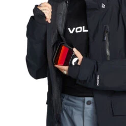 Volcom Stone Stretch Gore-Tex Skijacke Black Herren 17 Volcom Stone Stretch Gore-Tex Skijacke Black Herren -Skiausrüstungs Geschäft volcom stone stretch gore tex jacket g0652303 blk 06 gross